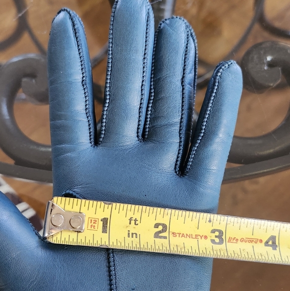 2 Pairs Of Elegant Teal Leather Gloves And Long Burgundy Leather Gloves - Picture 9 of 9